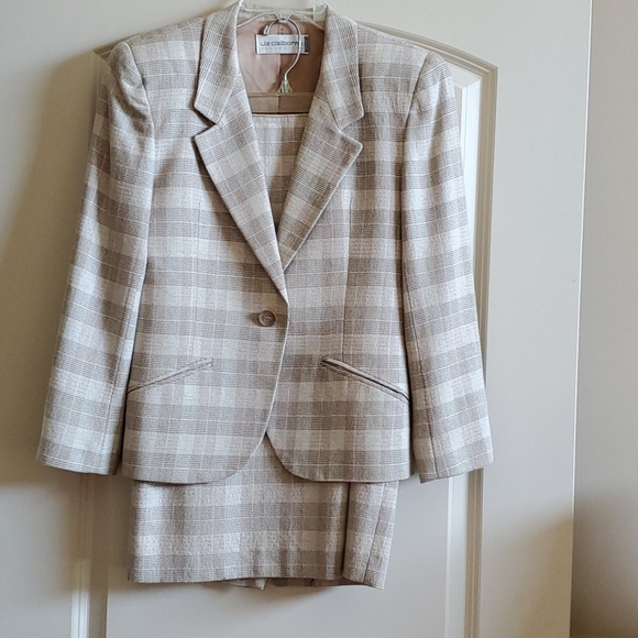 Liz Claiborne beige plaid suit - Picture 1 of 8